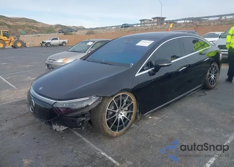 2022 Mercedes-Benz Eqs 580 4Matic z USA, uszkodzony, nr VIN W1KCG4EB8NA020823